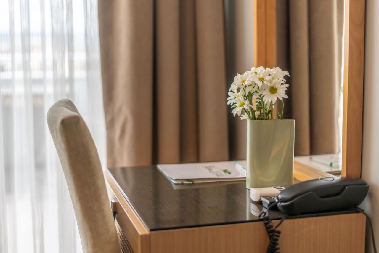 Viva La Vita Hotel İzmir Extérieur photo